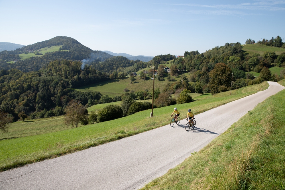 Vikend cestno kolesarjenje po Savinjski dolini. Fotografija: Matic Gobec
